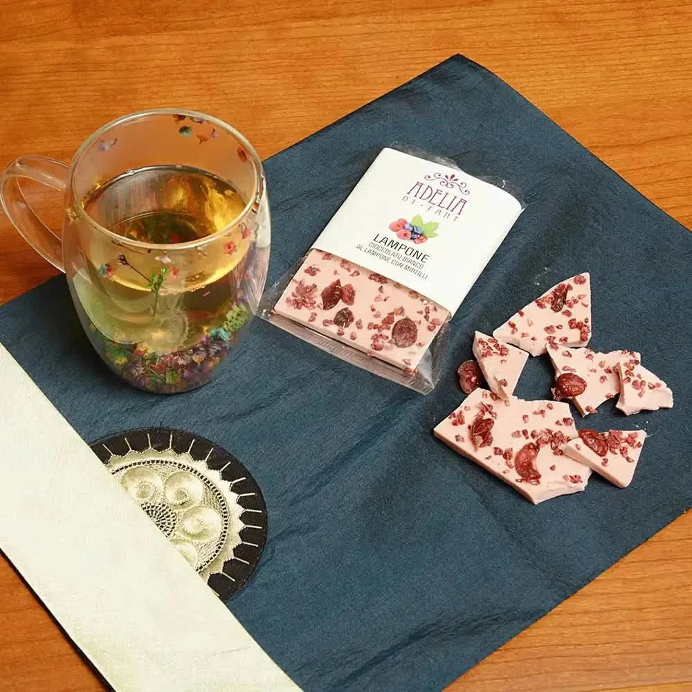 Raspberry White Chocolate with Blueberries 85 g - Chocolate - Chocolate - infusion.organic