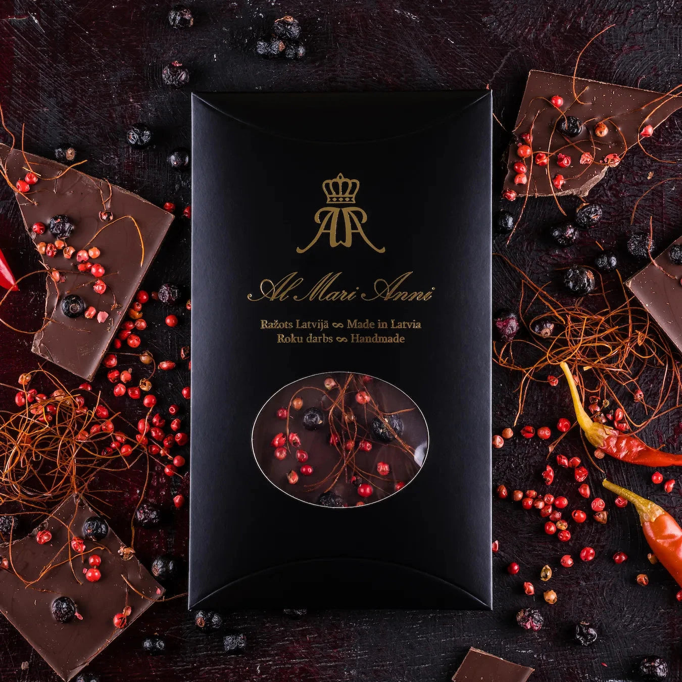 Dark Chocolate With Black Currant, Pink Pepper - Chocolate - Chocolate - infusion.organic
